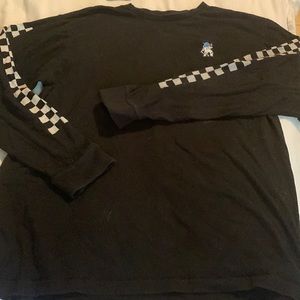 black and white long sleeve sweat shirt